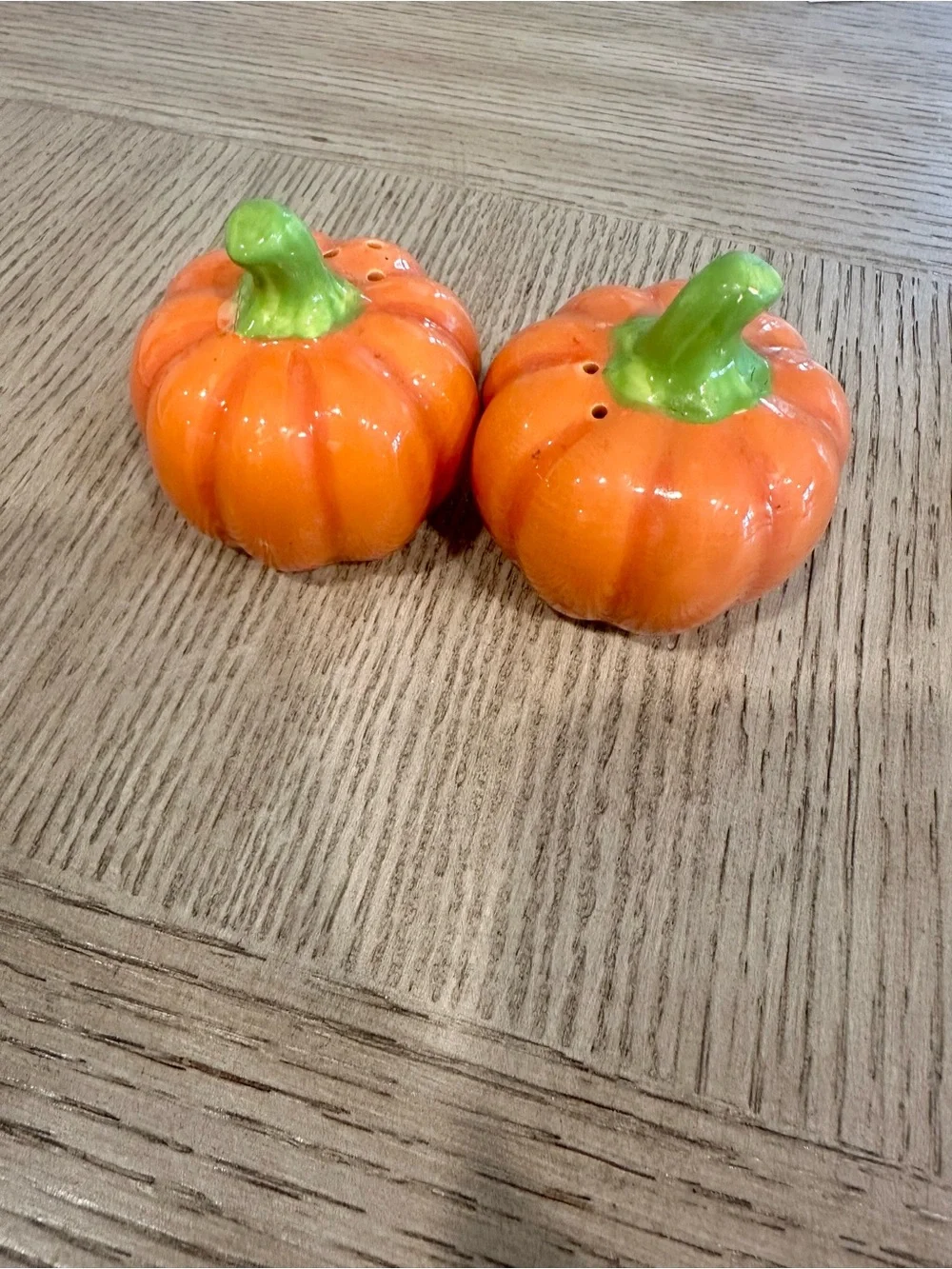 Ceramic Pumpkin Salt and Pepper Shaker Set - Orange